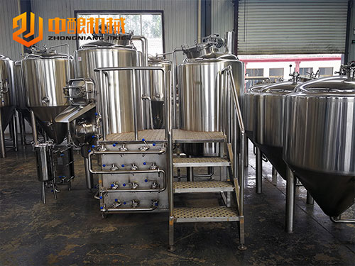 中小型啤酒生產(chǎn)線(xiàn)